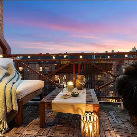 Sunny And Charming Flat, Private Balcony