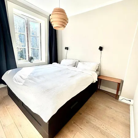 Sunny And Charming Flat, Private Balcony